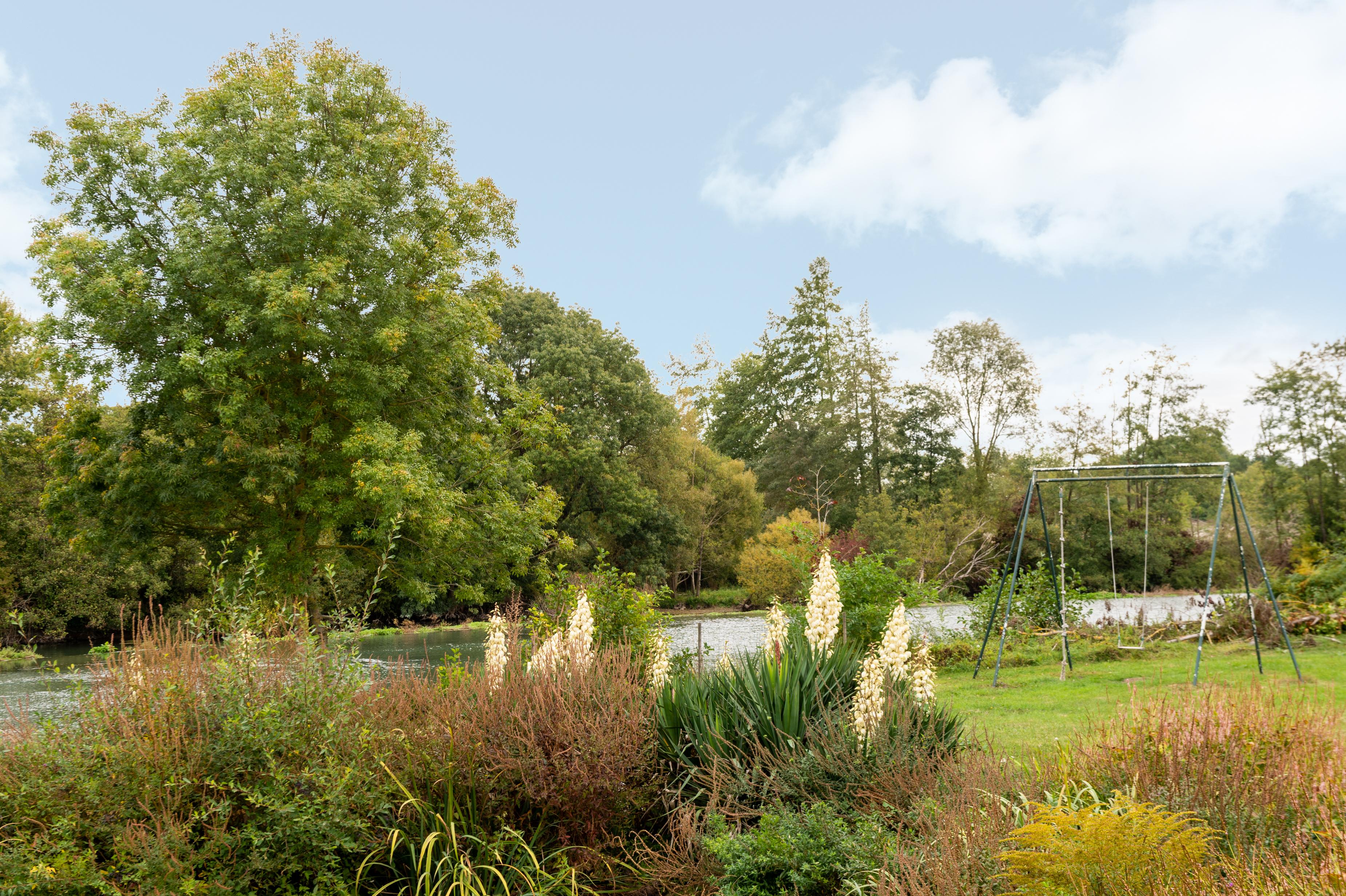 Domaine De La Courbe Hotel Le Lude ภายนอก รูปภาพ