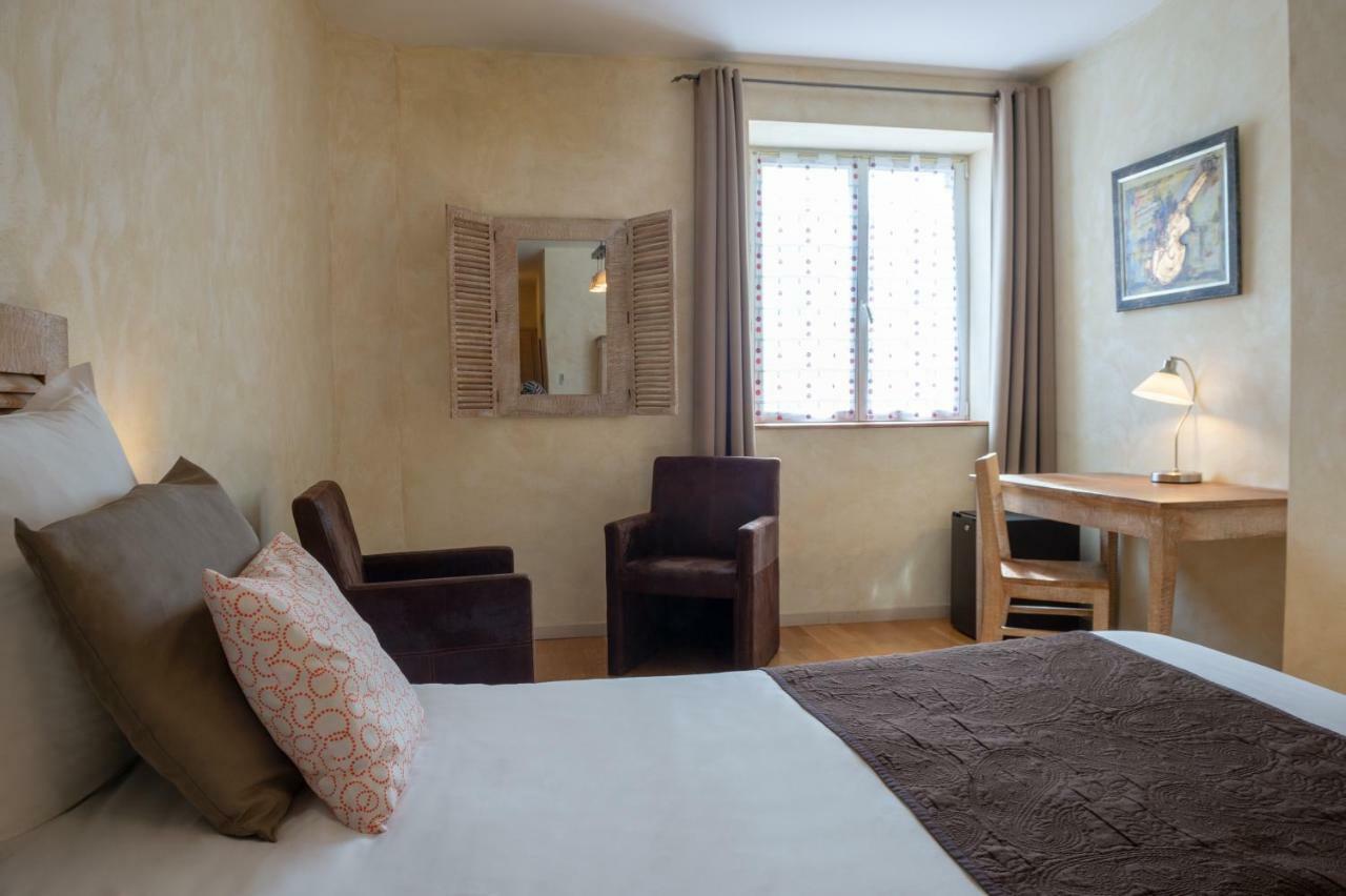 Domaine De La Courbe Hotel Le Lude ภายนอก รูปภาพ