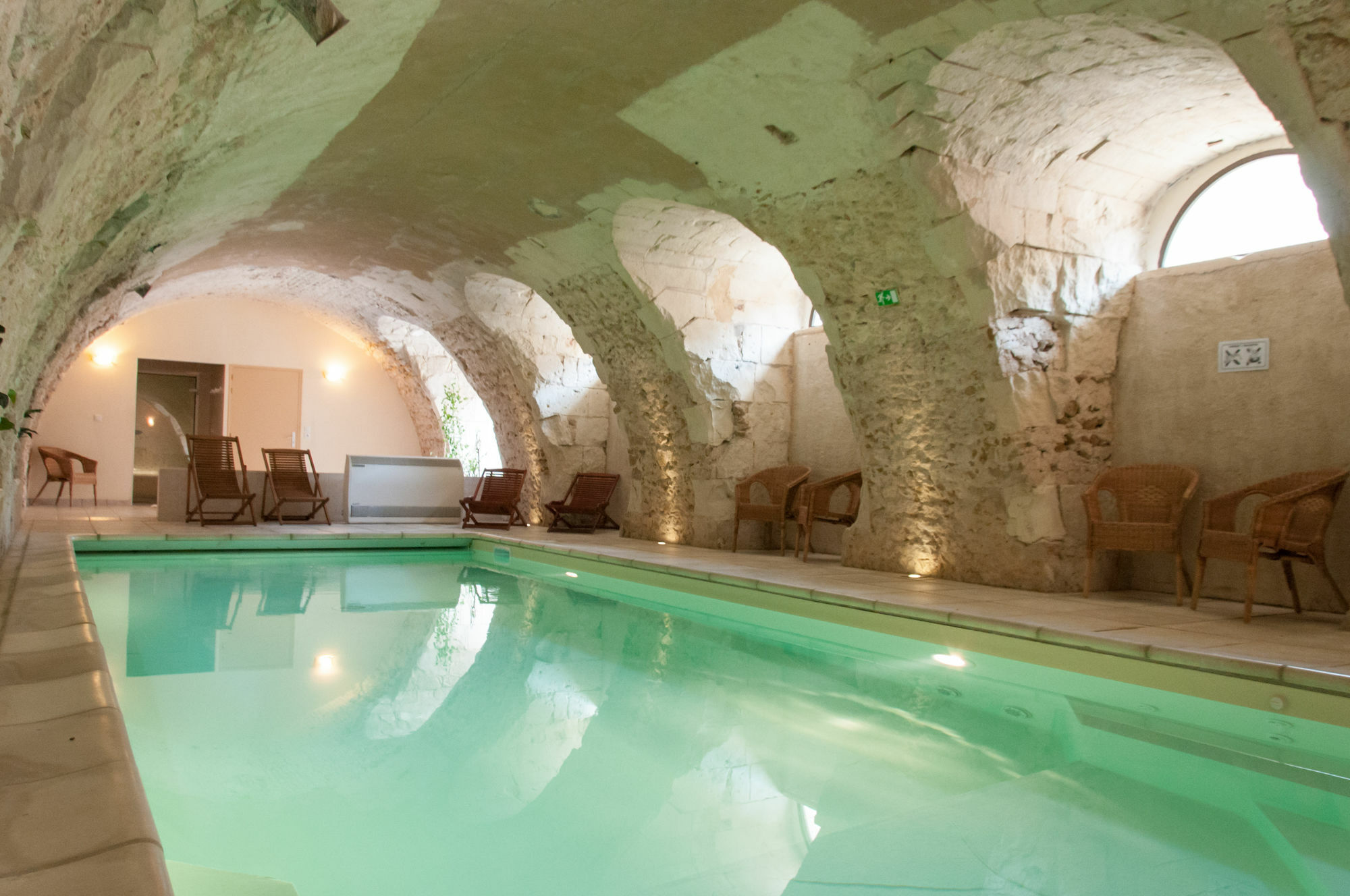 Domaine De La Courbe Hotel Le Lude ภายนอก รูปภาพ